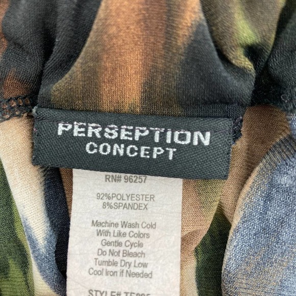 Perception Concept Abstract Sleeveless Blouse - Picture 4 of 4